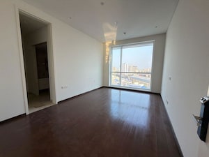 Room in 2.5 BHK Apartment at Panchshil YooPune, Hadapsar – for Rent