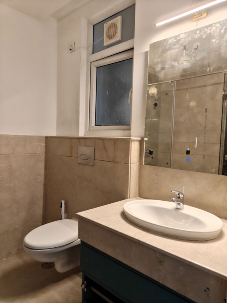 Bathroom, emaar-marbella 5 Bedroom 5000 Sq.Ft. Villa In Sector 66 Gurgaon 10571590