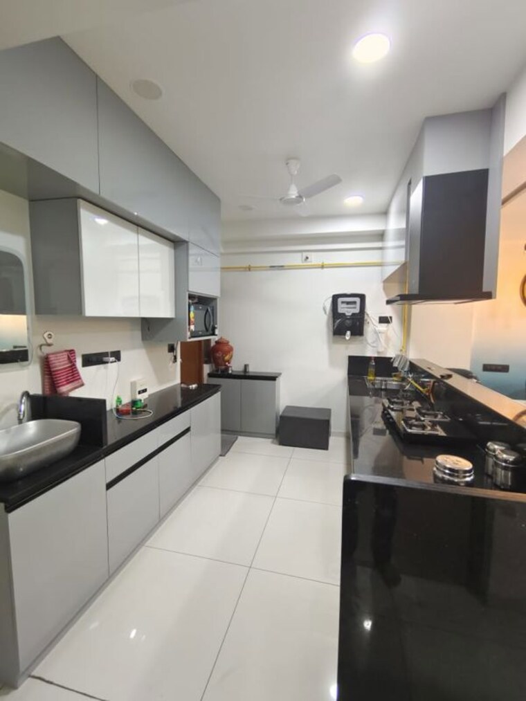 Kitchen, shyamal 3 Bedroom 2240 Sq.Ft. Apartment In Shyamal Ahmedabad 10571614