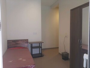 Room in 4 BHK Apartment at Panchshil YooPune, Hadapsar – for Rent