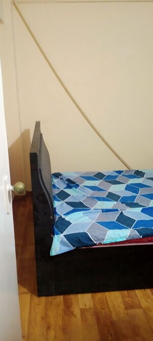 Furnished Amenities in 1 BHK Apartment at Green Field B CHS LTD, Andheri East – for Rent