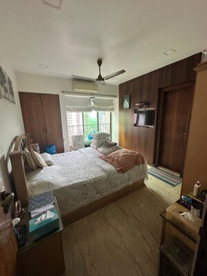 Bedroom in 5 BHK Apartment at Raj Classic, Andheri West – for Sale