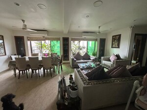 Living Room in 5 BHK Apartment at Raj Classic, Andheri West – for Sale