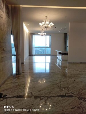 Room in 4 BHK Apartment at Panchshil YooPune, Hadapsar – for Rent
