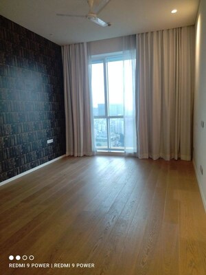 Room in 4 BHK Apartment at Panchshil YooPune, Hadapsar – for Rent