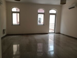 5 BHK Villa For Rent in Emaar The Palm Springs, Sector 54