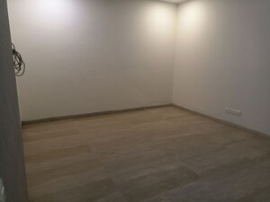 Room in 5 BHK Villa at Emaar The Palm Springs, Sector 54 – for Rent