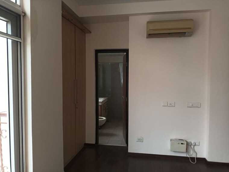 Room, emaar-the-palm-springs 5 Bedroom 6000 Sq.Ft. Villa In Sector 54 Gurgaon 10571635