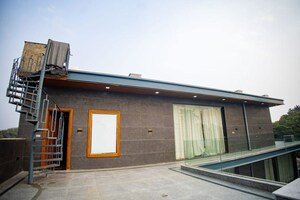 5 BHK Villa – Exterior View View at Vasant Kunj - for Sale