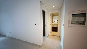 Room in  Apartment at Dosti Willow, Balkum Pada – for Sale