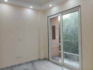 Room in 2 BHK Builder Floor at Malviya Nagar – for Rent