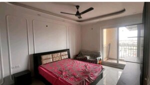Bedroom in 3 BHK Apartment at Gomti Nagar – for Rent