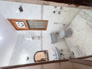 Team Area in 3 BHK Builder Floor at Khirki Extension – for Rent