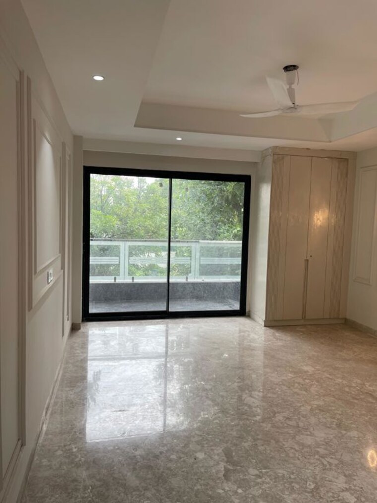 Room, green-wood-city 4 Bedroom 350 Sq.Yd. Builder Floor In Sector 45 Gurgaon 10571688