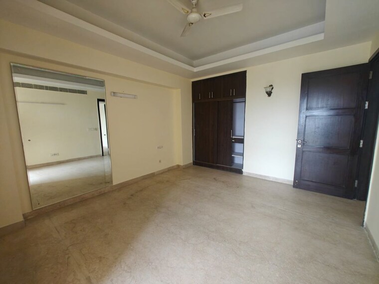 Room, gomti nagar 3 Bedroom 1800 Sq.Ft. Apartment In Gomti Nagar Lucknow 10571691