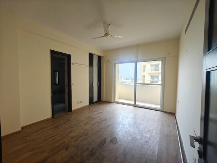 Room, gomti nagar 3 Bedroom 1800 Sq.Ft. Apartment In Gomti Nagar Lucknow 10571691