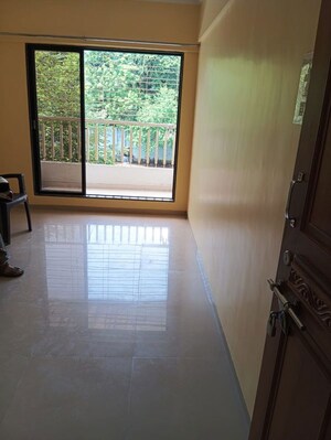 Room in 1 BHK Apartment at Panchavati Dham, Dahisar East – for Rent