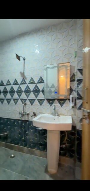 Team Area in 2 BHK Builder Floor at Dwarka Mor – for Sale