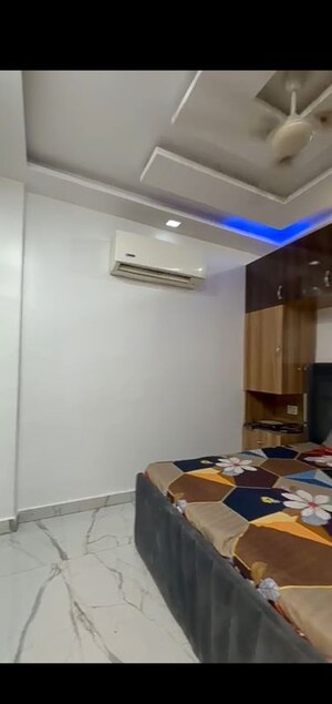 Team Area in 2 BHK Builder Floor at Dwarka Mor – for Sale