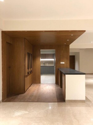 Room in 4 BHK Penthouse at Regency Place, Richmond Road – for Rent