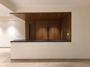 Furnished Amenities in 4 BHK Penthouse at Regency Place, Richmond Road – for Rent