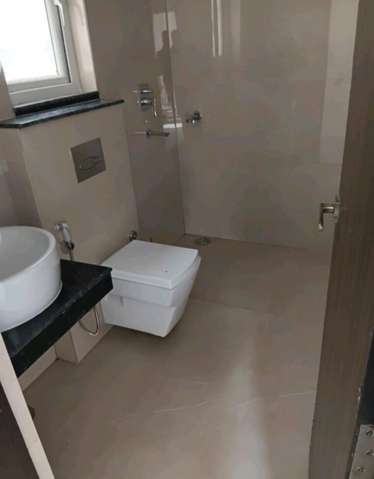 Bathroom, gomti nagar 4 Bedroom 2506 Sq.Ft. Apartment In Gomti Nagar Lucknow 10571711