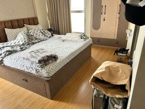 Bedroom in 3 BHK Apartment at Piramal Vaikunth, Balkum Pada – for Rent