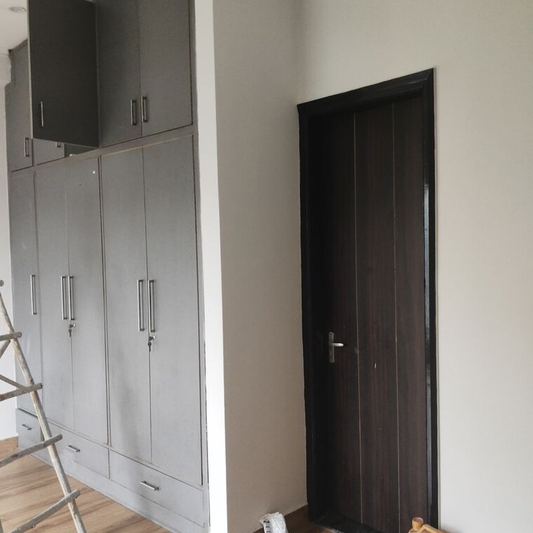 Bathroom, sector 9a 3 Bedroom 2760 Sq.Ft. Builder Floor In Sector 9a Gurgaon 10571794