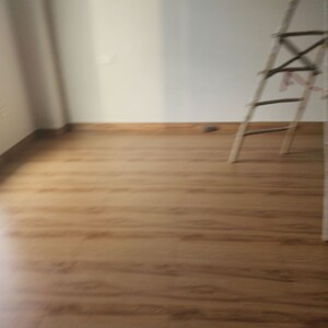 Room in 3 BHK Builder Floor at Sector 9a – for Rent