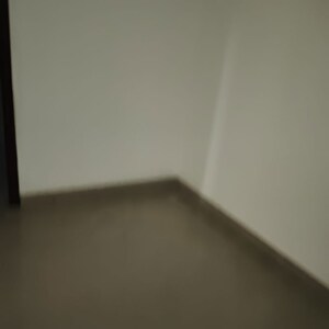 Room in 2 BHK Builder Floor at Sector 9a – for Rent