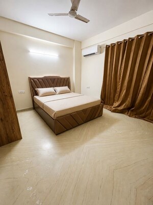 Bedroom in 2 BHK Builder Floor at Sector 9a – for Rent