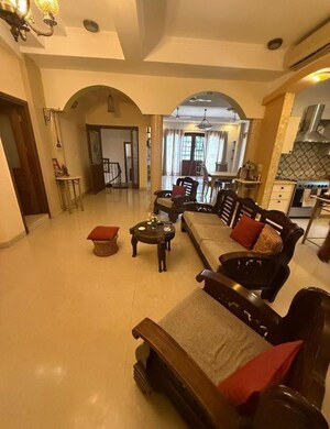 5 BHK Builder Floor For Rent in Saket