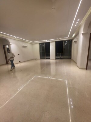 4 BHK Builder Floor For Rent in Chittaranjan Park