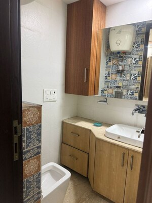 Team Area in 3 BHK Builder Floor at Greater Kailash ii – for Rent