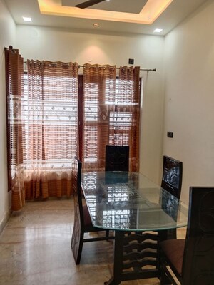 Living Room in 2 BHK Builder Floor at Sector 18 – for Rent