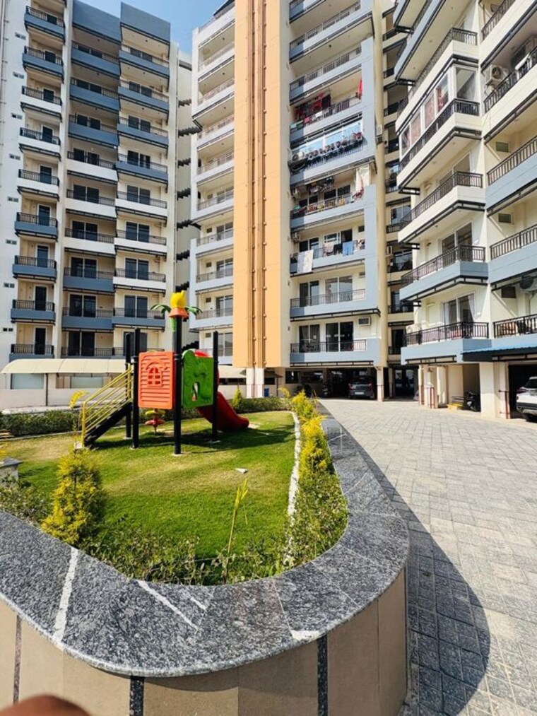 Exterior View, ratan khand 3.5 Bedroom 1905 Sq.Ft. Apartment In Ratan Khand Lucknow 10571882