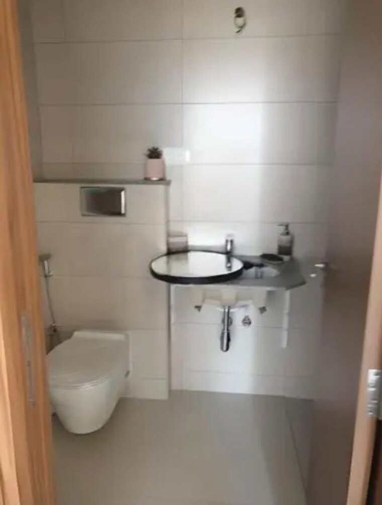 Bathroom, godrej-ananda 3 Bedroom 1320 Sq.Ft. Apartment In Bagaluru Bangalore 10571884
