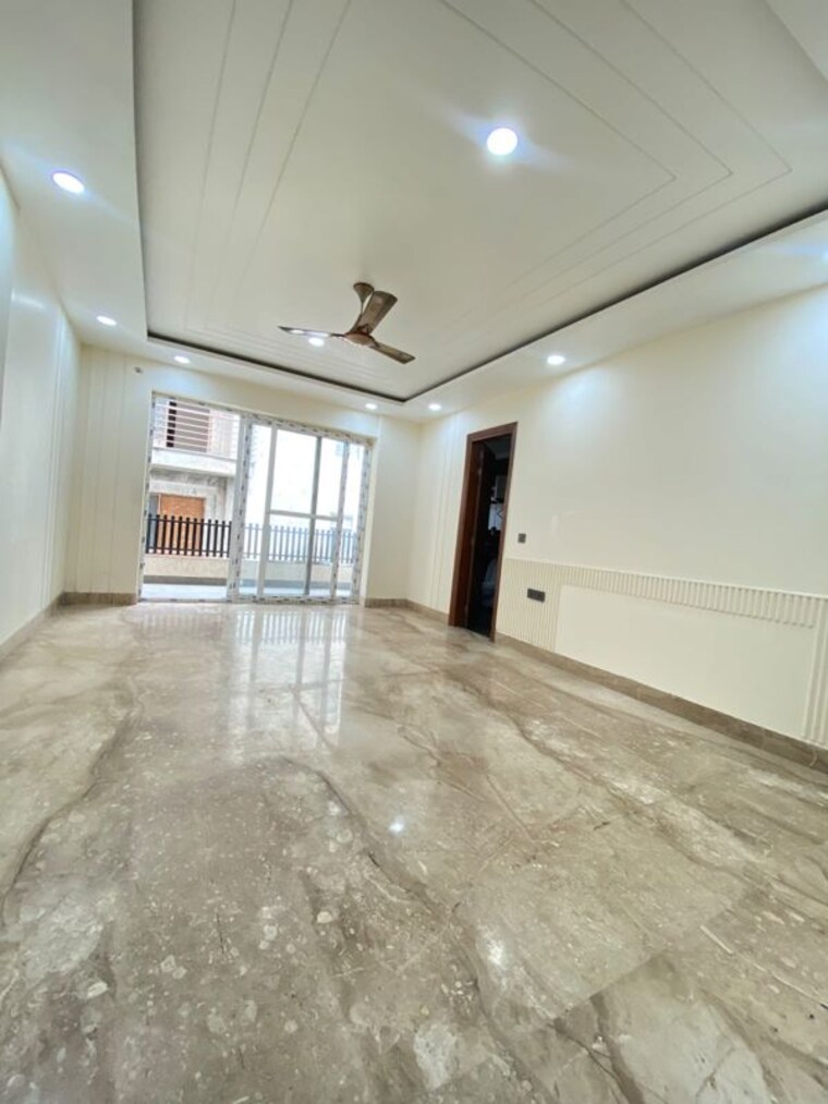 Room, shanti kunj 4 Bedroom 4750 Sq.Ft. Builder Floor In Shanti Kunj Delhi 10571903