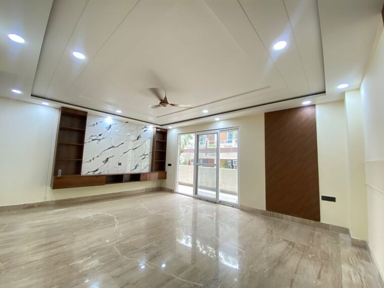 Room, shanti kunj 4 Bedroom 4750 Sq.Ft. Builder Floor In Shanti Kunj Delhi 10571903