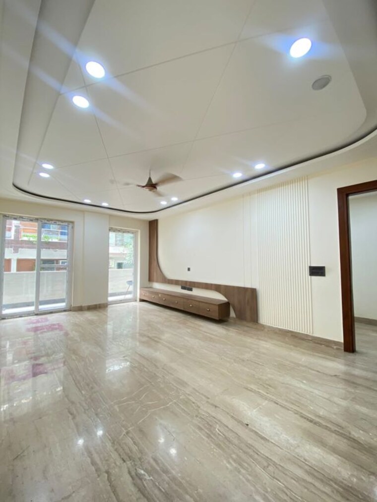 Room, shanti kunj 4 Bedroom 4750 Sq.Ft. Builder Floor In Shanti Kunj Delhi 10571903
