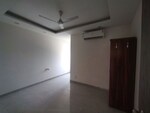 3 BHK + Servant Room 200 Sq.Yd. Builder Floor in Shivalik Colony