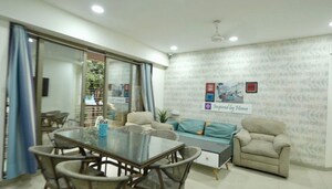 2 BHK Apartment For Rent in Vatika Sudarsan, Vile Parle West