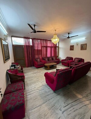 3 BHK Builder Floor For Rent in Greater Kailash I