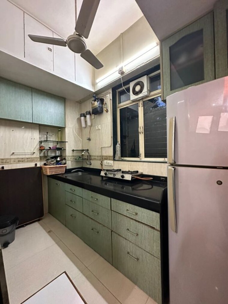 Kitchen, vileparle-prarthana-chs 1 Bedroom 450 Sq.Ft. Apartment In Vile Parle East Mumbai 10571922