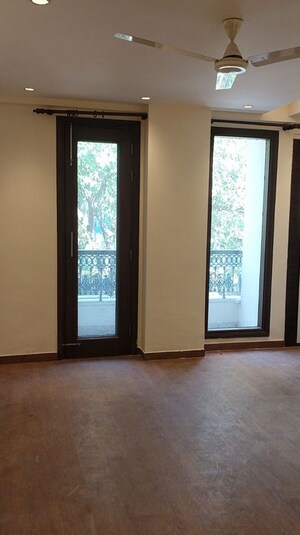 Room in 2 BHK Builder Floor at Mehrauli – for Sale