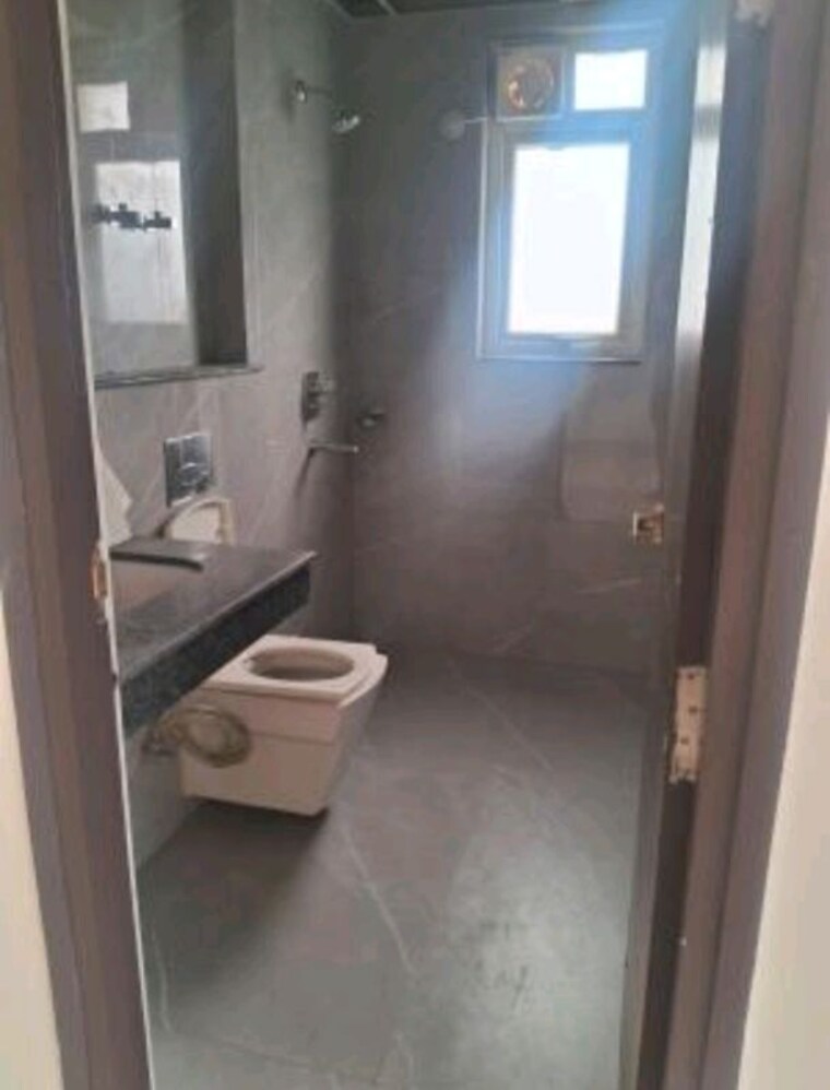 Bathroom, gomti nagar 3 Bedroom 1375 Sq.Ft. Apartment In Gomti Nagar Lucknow 10571923