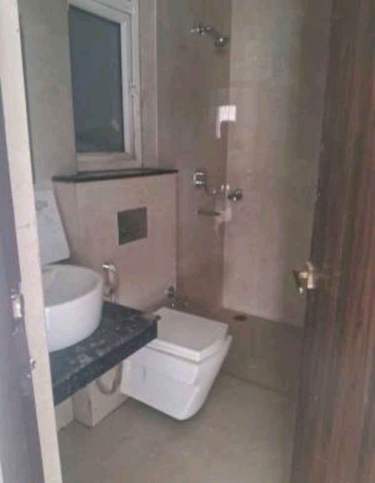 Bathroom, gomti nagar 3 Bedroom 1375 Sq.Ft. Apartment In Gomti Nagar Lucknow 10571923