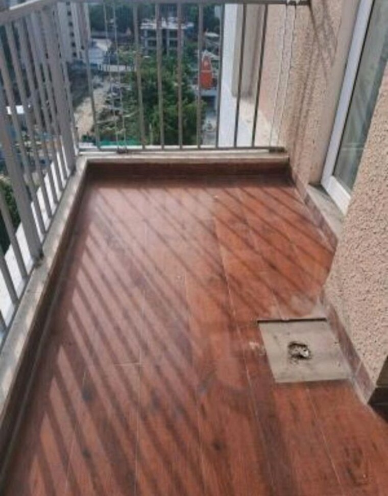 Balcony, gomti nagar 3 Bedroom 1375 Sq.Ft. Apartment In Gomti Nagar Lucknow 10571923