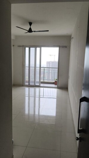 Room in 2 BHK Apartment at Godrej Emerald, Ghodbunder Road – for Rent