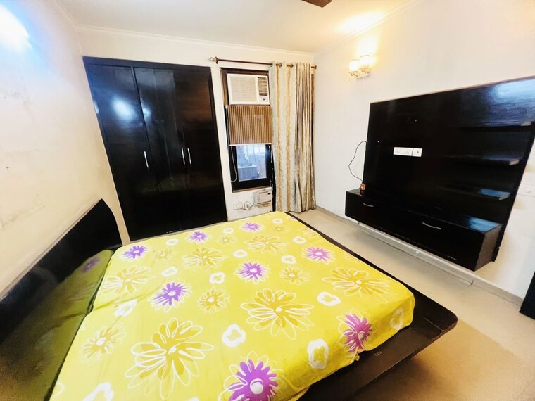 Bedroom, vip road 3 Bedroom 1650 Sq.Ft. Apartment In Vip Road Zirakpur 10571943